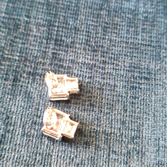 Swarovski cubic zirconia stud earrings - Picture 3 of 6